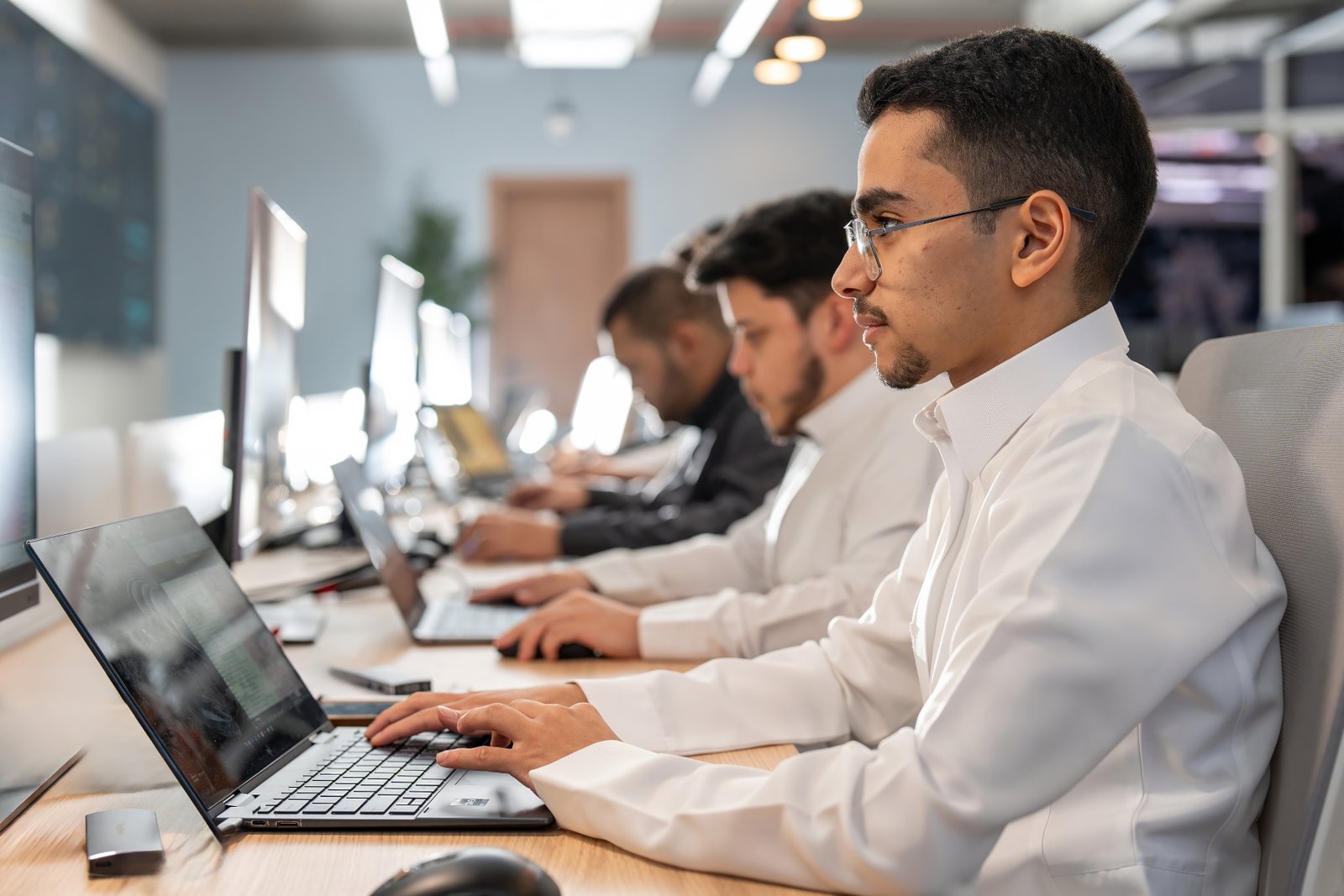 الحلول التقنية والرقمية